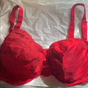 VASSARETTE  RED SZ 32DD UNDERWIRE PREOWNED VINTAGE PINUP ROCKABILLY